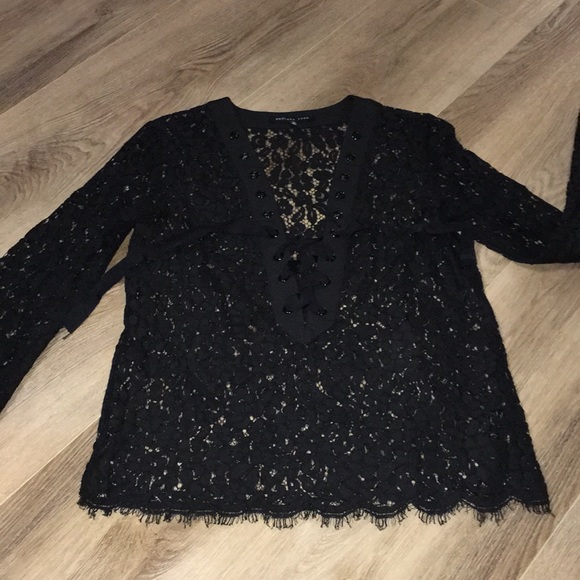 - ENDLESS ROSE BLACK LACE TIE UP FRONT SCALLOP EDGE TOP NWOT SIZE MEDIUM - Picture 4 of 9